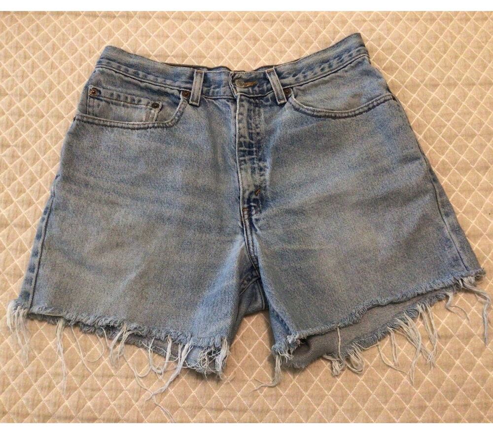 Levi’s cutoffs waist 30 Frayed Festival
